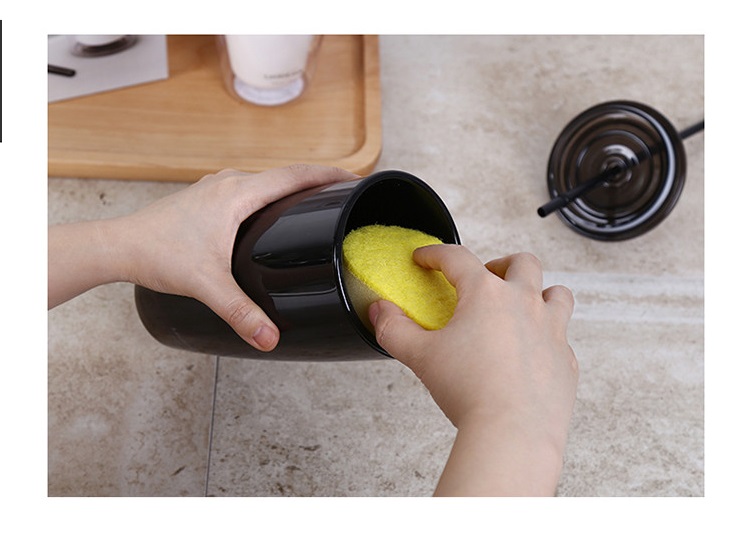 Ly nhựa 2 lớp Lock&amp;Lock màu đen HAP507BLK 750ml - Hàng chính hãng, có ống hút, có nắp đậy - JoyMall