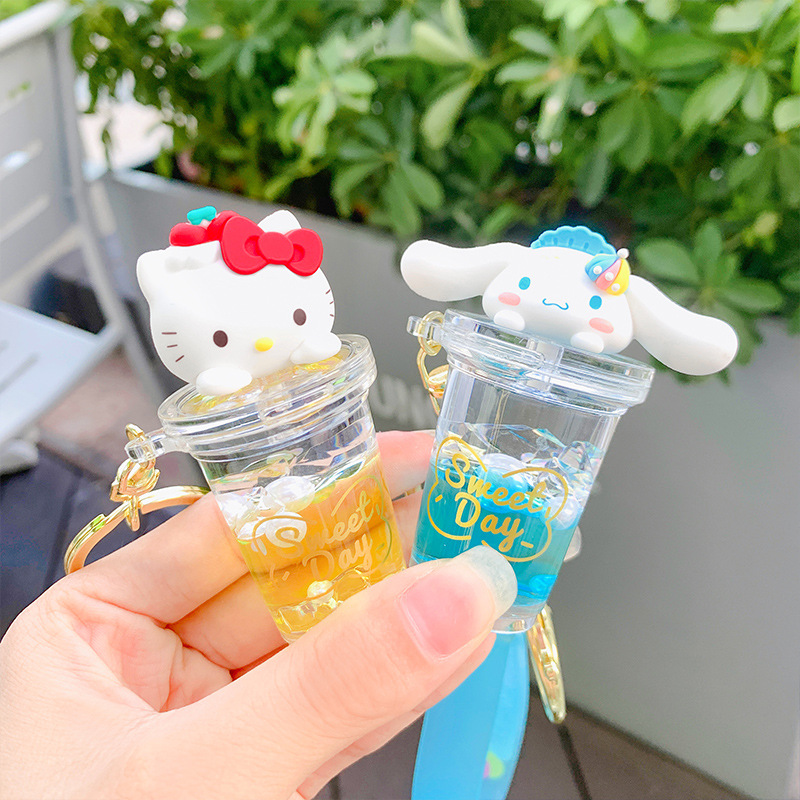 S123 - Móc khóa Sanrio ly trà sữa gel kim tuyến dễ thương treo chìa khóa, túi xách - Cây Sồi Già