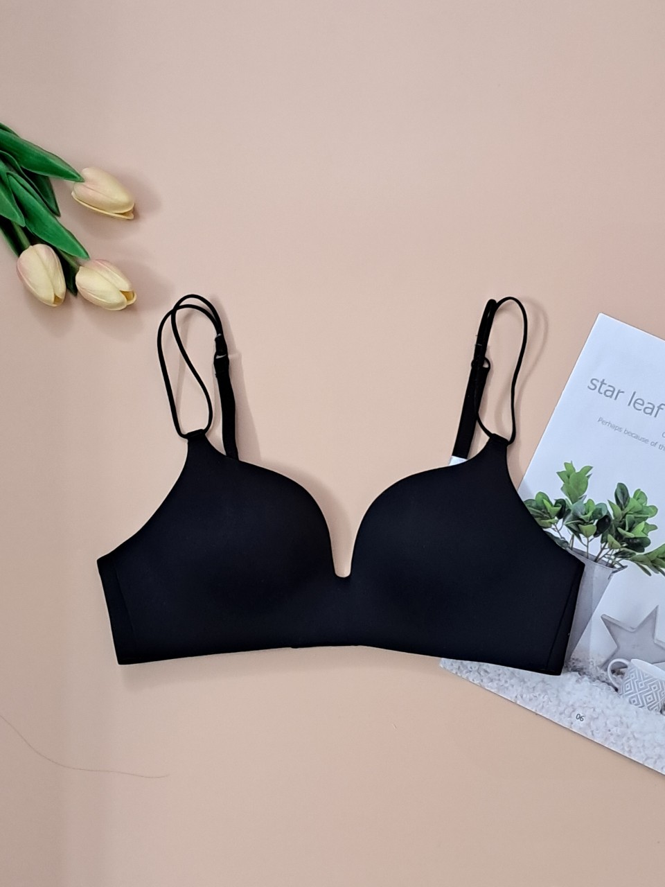 Áo ngực nữ không gọng mút đúc đệm mút dày 3cmn VICCI AV.240 không đường may nâng đẩy ngực cao cấp