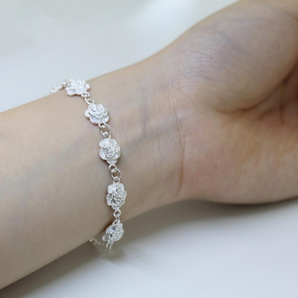 Lắc bạc hoa hồng