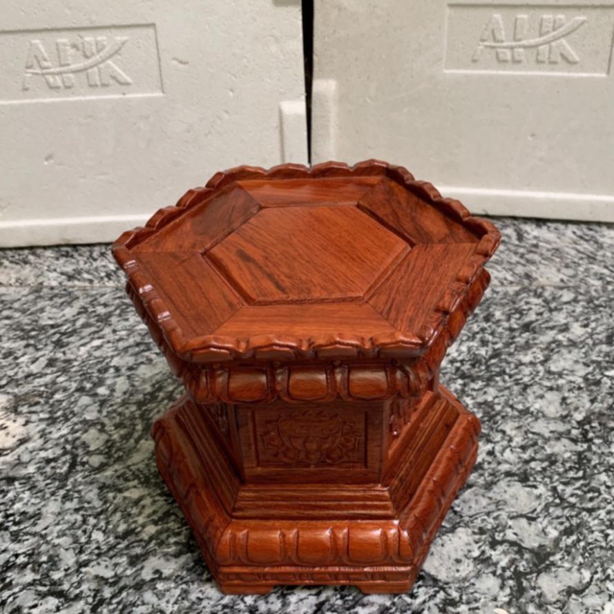 Đế đài sen lục giác, đế kê đồ trang trí gỗ Hương cao 20cm