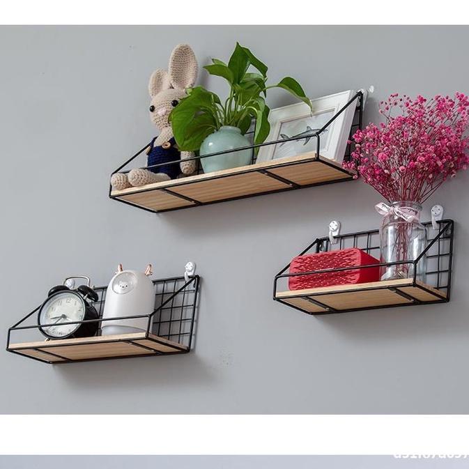 Kệ Treo Tường, Giá Kệ Sắt Đáy Gỗ Có Rào Chắn Trang Trí Phòng Khách Nhà Bếp