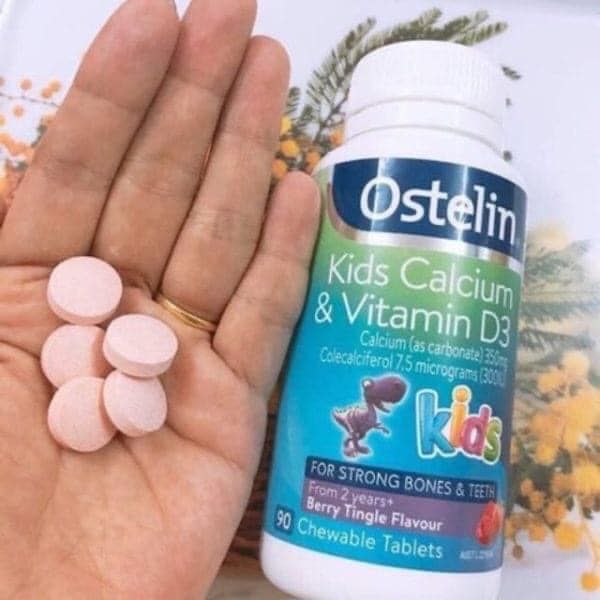 Kẹo nhai Ostelin bổ sung Canxi và Vitamin D3 cho bé 90 viên. 