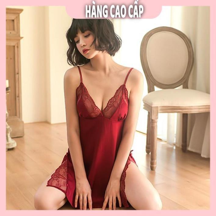 Váy ngủ lụa sexy hai dây ren ngực vạt xẻ tà gợi cảm với màu đỏ quyến rũ *