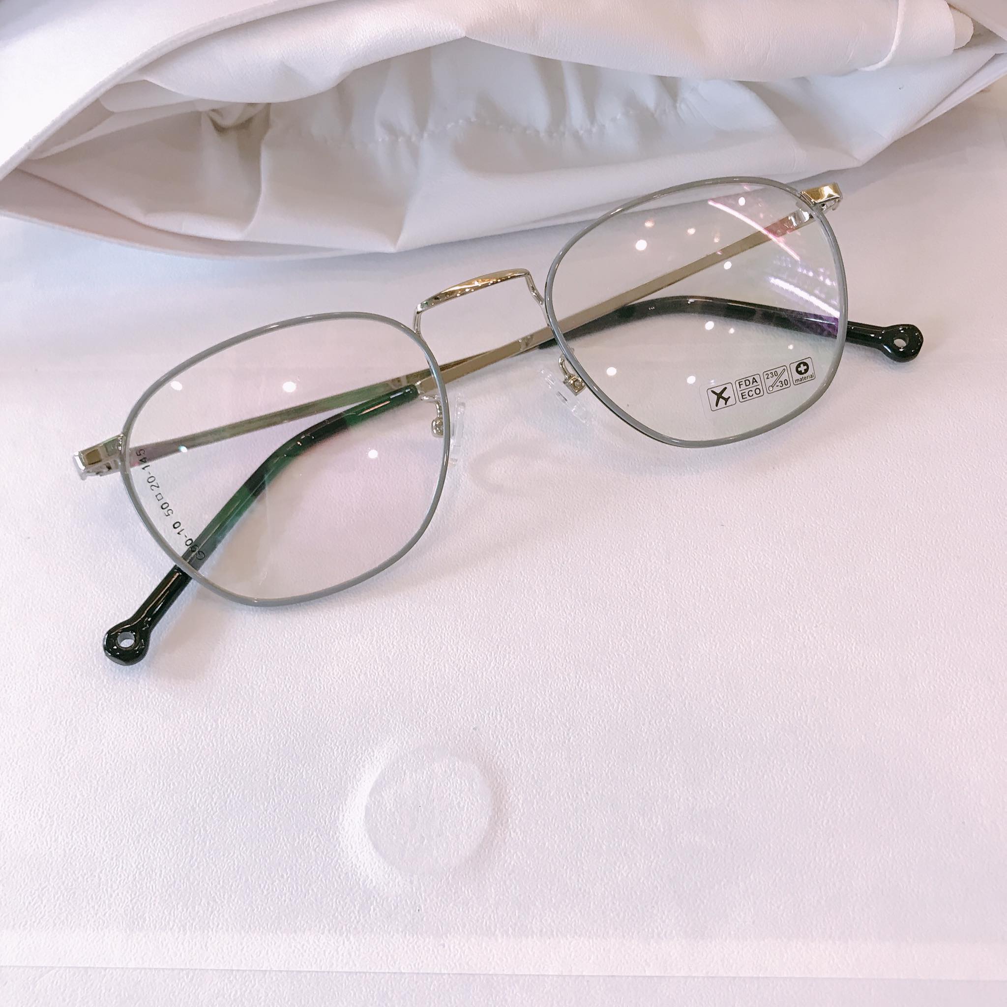 Kính Mắt vuông Kim loại cho Nam và Nữ - G9010