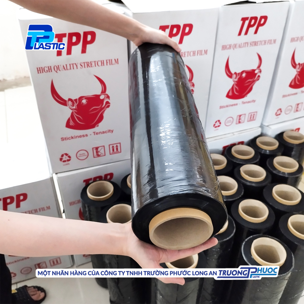 Màng PE Quấn Hàng Pallet (Dày 20mic) TP Plastic, PE Stretch Film, Màng Nhựa Bọc Hàng, Màng Co, Màng Cuốn Hàng,Màng Chít, 3.96kg/cuộn, MÀU ĐEN