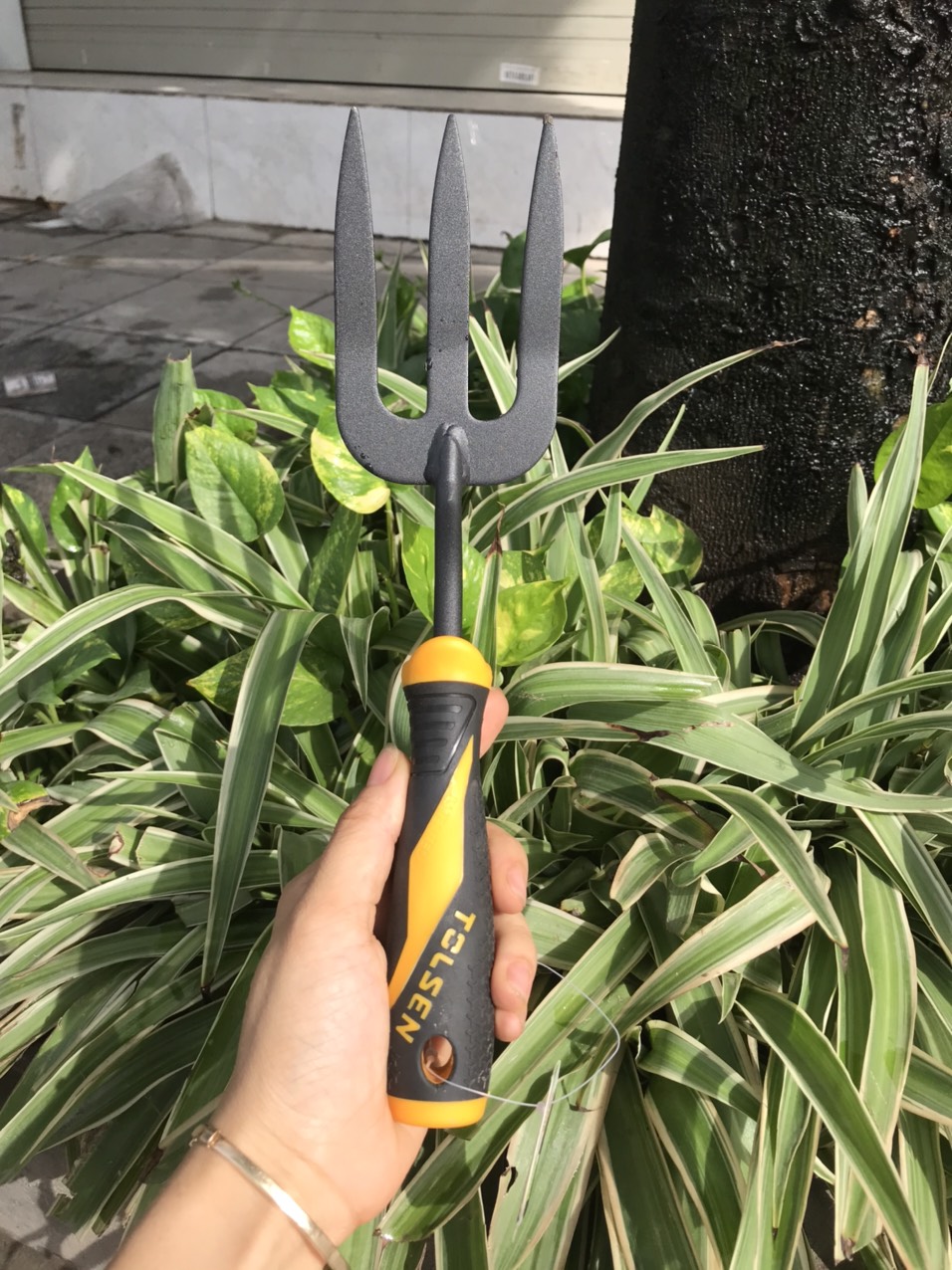 Bộ 4 dụng cụ quốc xẻng làm vườn chính hãng Tolsen tặng găng tay cao su kháng khuẩn
