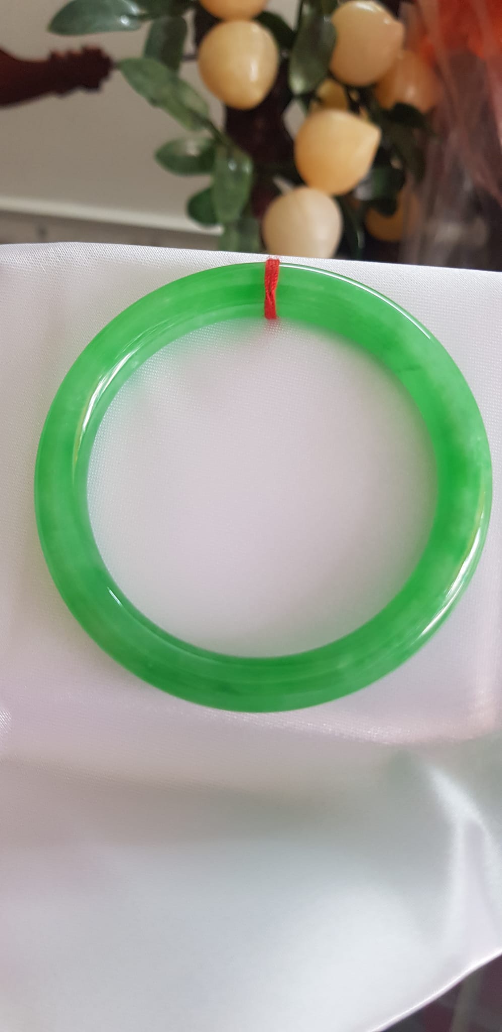 Vòng tay nữ đá cẩm thạch Lý Trong A 55mm x cọng 8mm Màu Xanh lá tươi sáng bóng đều cả vòng rất đẹp Nữ 54kg - 63kg đeo mệnh Mộc mệnh Hỏa mệnh Thủy ạ