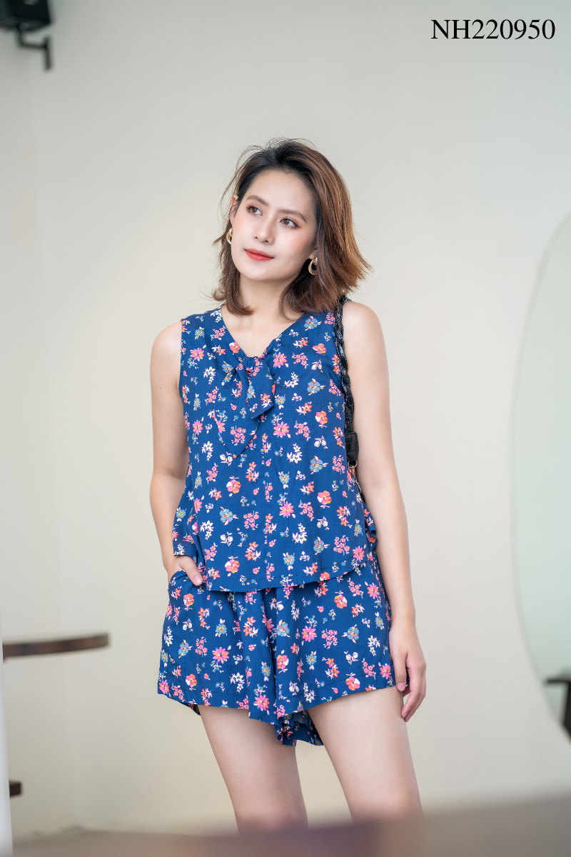 Bộ đùi nơ cổ Hoa mùa xuân