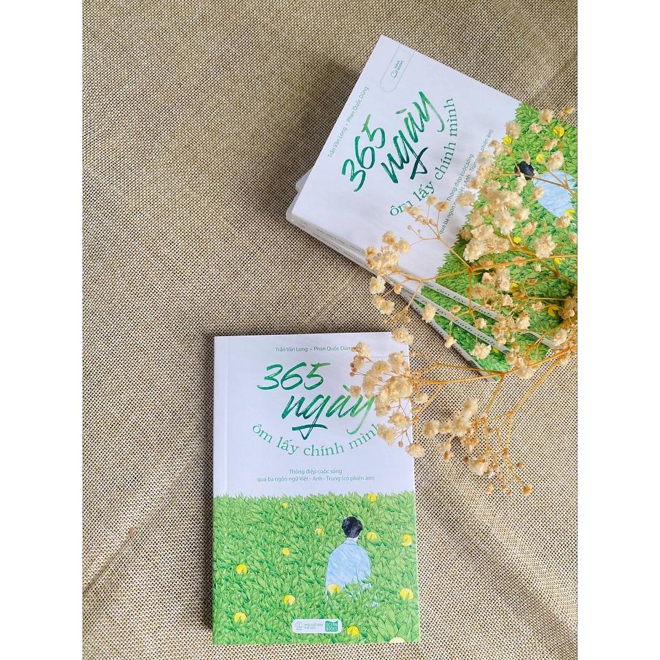 Sách - 365 Ngày Ôm Lấy Chính Mình - AZ Việt Nam