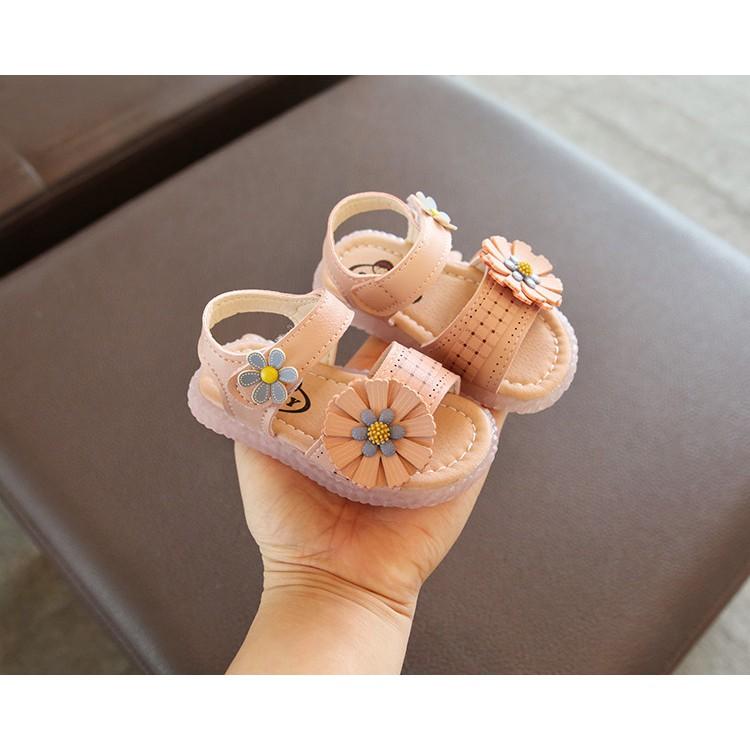 sandal tập đi bé gái size 15-25 hoa lệch xinh xắn