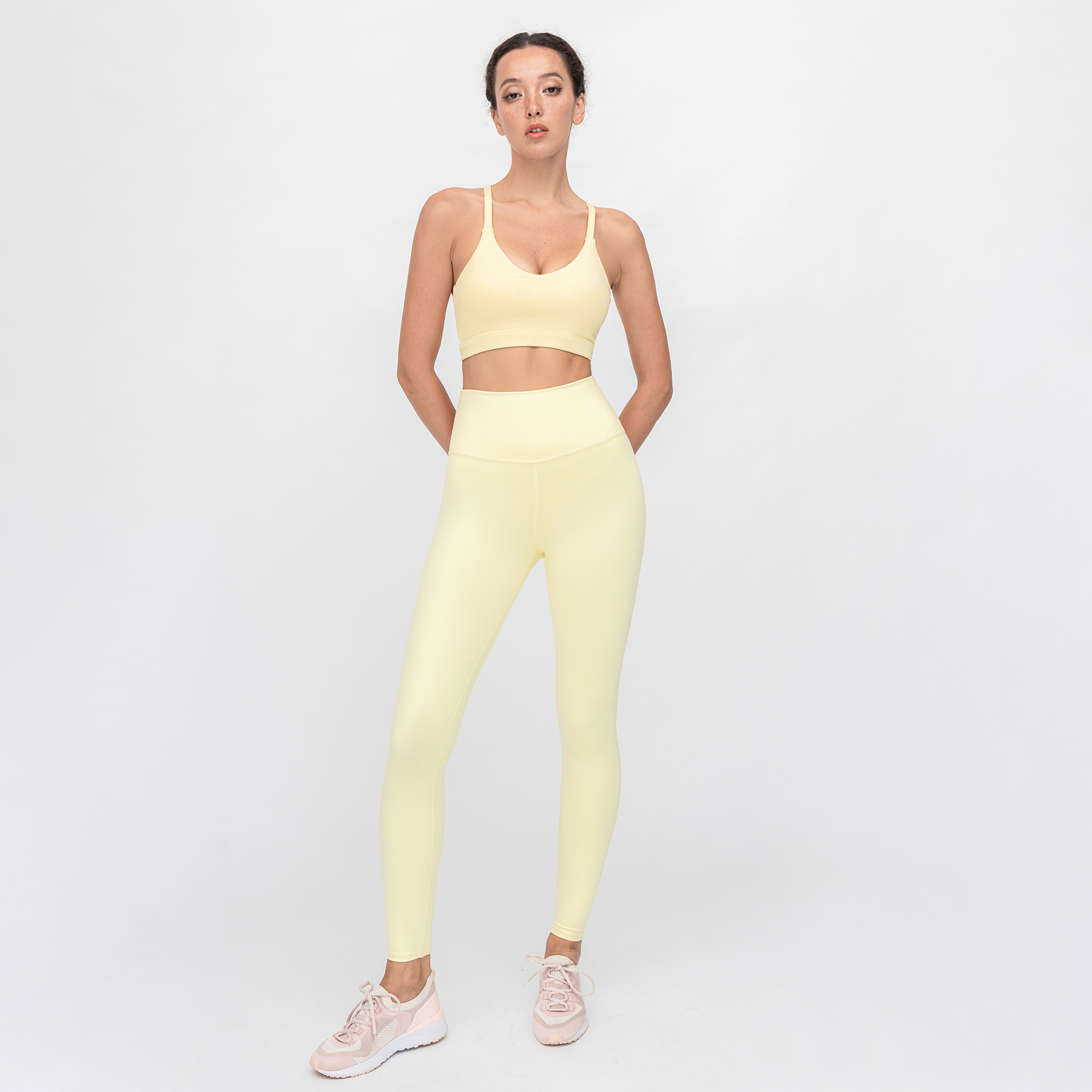 Set Đồ Tập Yoga Gym Luxury Hibi Sports H153 Áo 2 Dây Lưng Tam Giác, màu Xanh và Vàng, Kèm Mút Ngực, Chất Vải Rib kết hợp Hi-Fabric