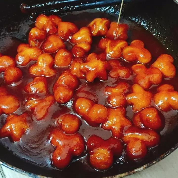 Bánh Gạo Topokki Hình Hoa Sao Tim Kèm Xốt Cay Ngọt - Nhập Khẩu Hàn Quốc Vị Hot