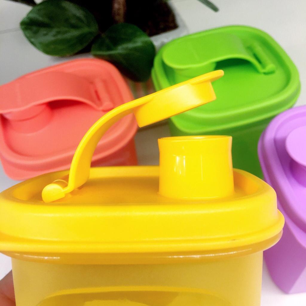 Bộ 4 bình nước Tupperware Slim Line Pitcher 350ml