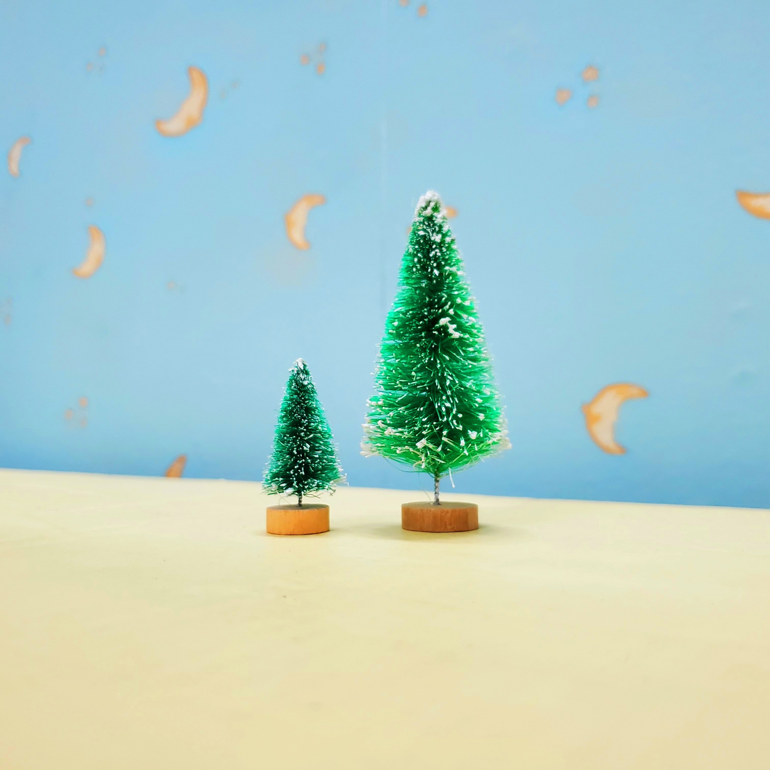 Cây thông tí hon để bàn trang trí noel K04