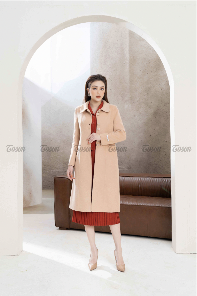 Áo dạ lông cừu be, cổ K dáng dài ôm eo, túi ốp Toson 99386E81