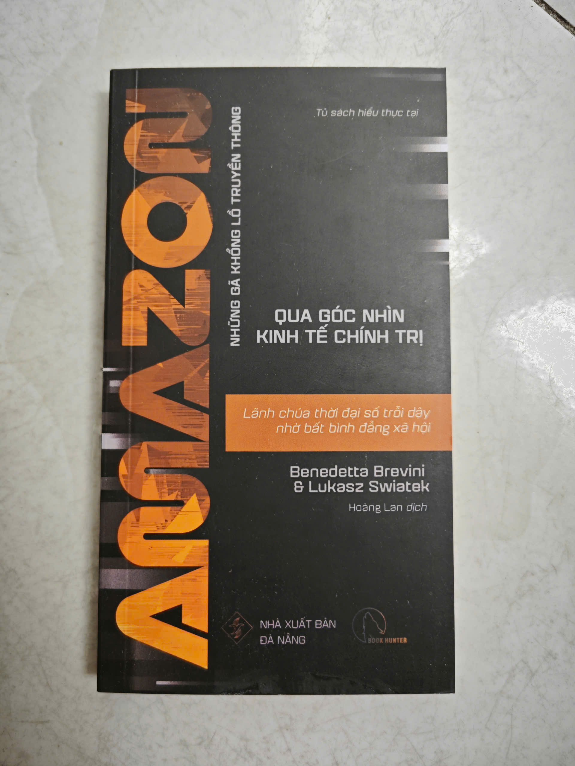 Sách Đồng giá 20k - Đảo giấu vàng - Đặng Thùy Trâm - Đất dữ (Chang Book)