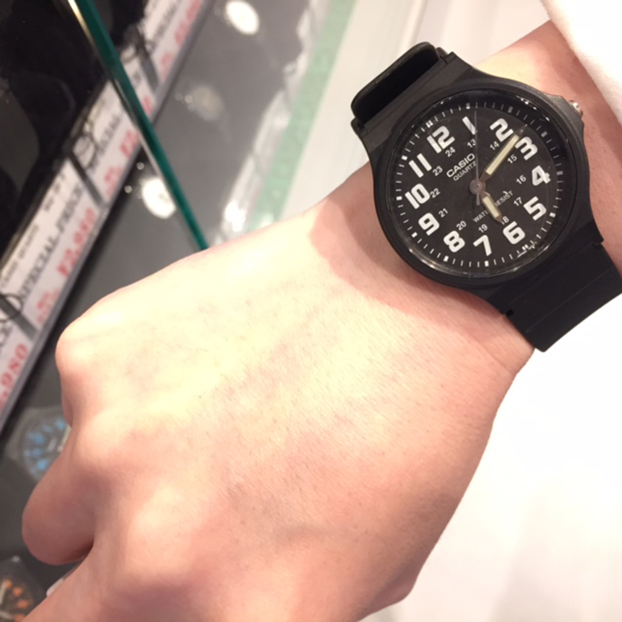 Đồng hồ unisex dây nhựa Casio MQ-71-1BDF