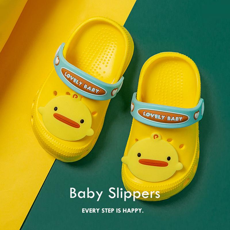 Giày Sandal Đế Mềm Chống Trượt Họa Tiết Hoạt Hình Cho Bé