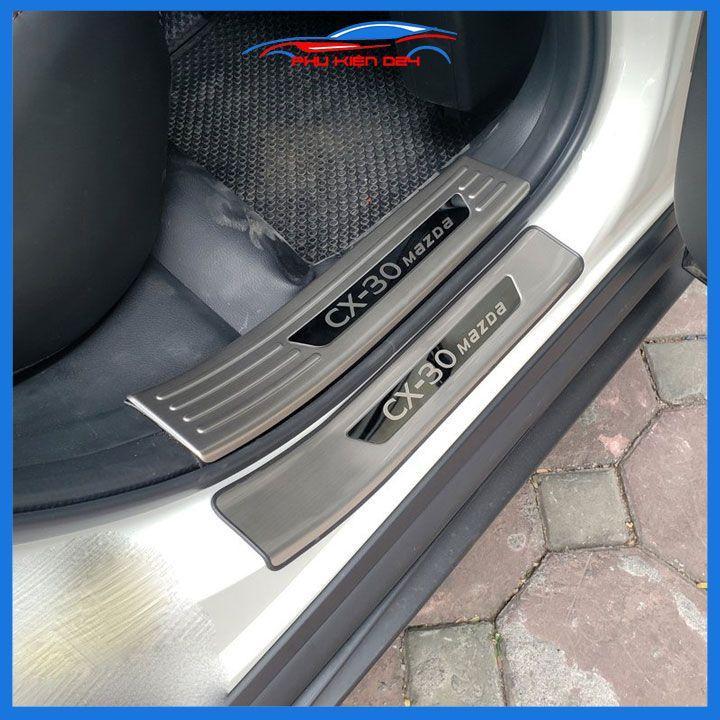 Ốp bậc cửa, nẹp bước chân INOX cho xe Mazda CX30 CX-30 2021-2022-2023