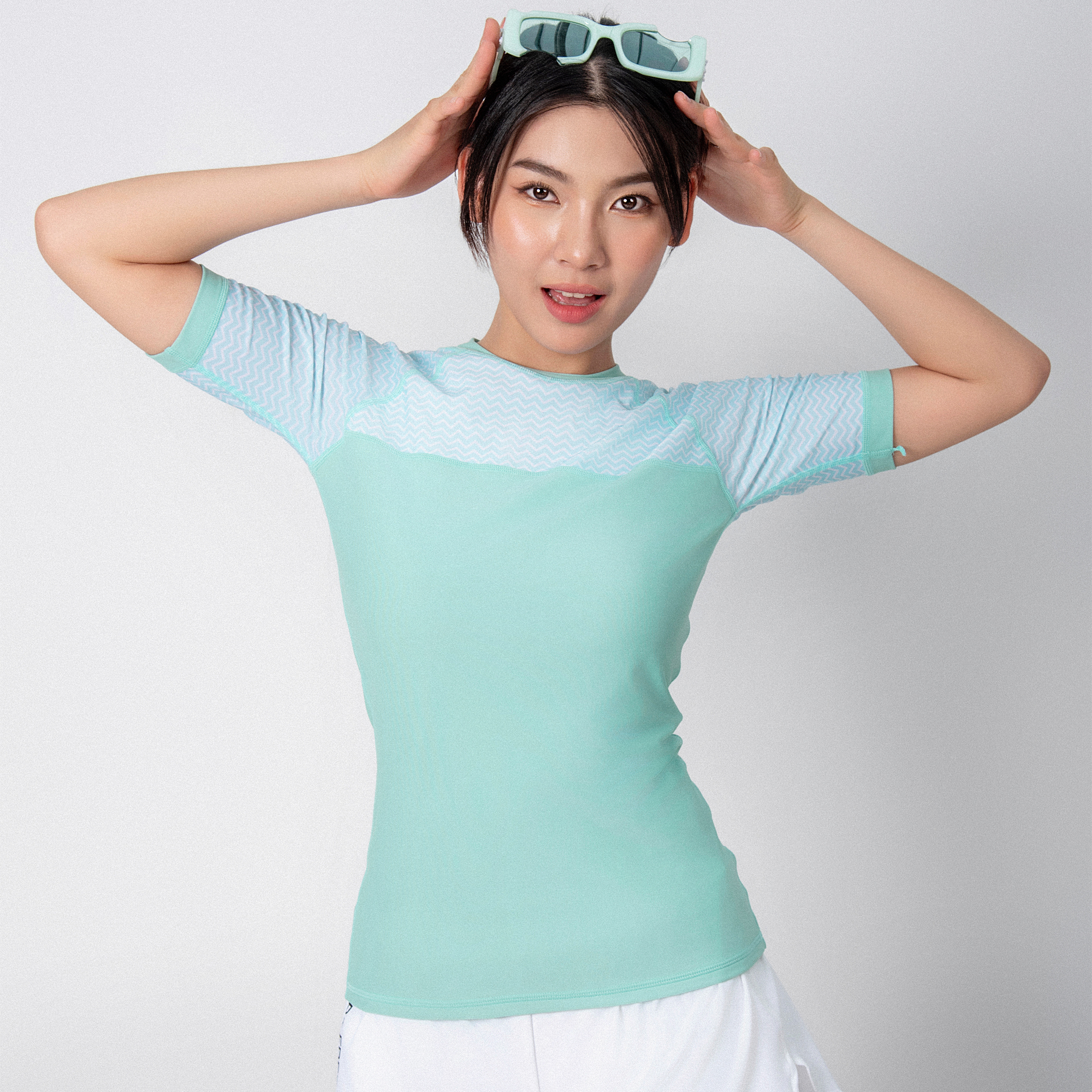 Destiny Clara Áo bơi nữ tay ngắn SOBIE