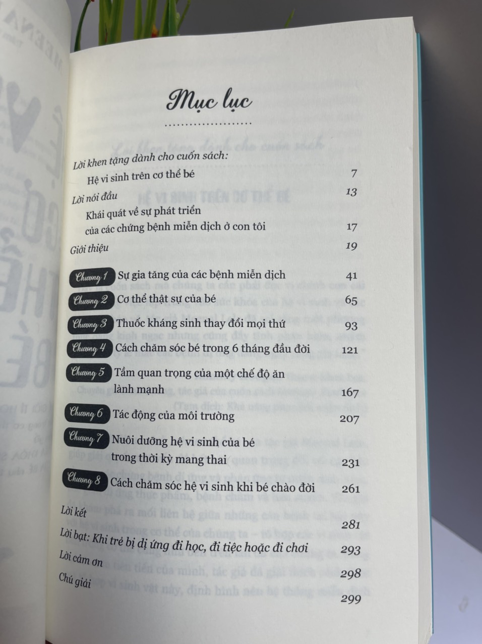 HỆ VI SINH TRÊN CƠ THỂ BÉ (Thế Giới Tí Hon Bên Trong Cơ Thể Nắm Giữ Chìa Khóa Sức Khỏe Của Bé Như Thế Nào?) – Meenal Lele – Trâm Vũ dịch – Thaihabooks