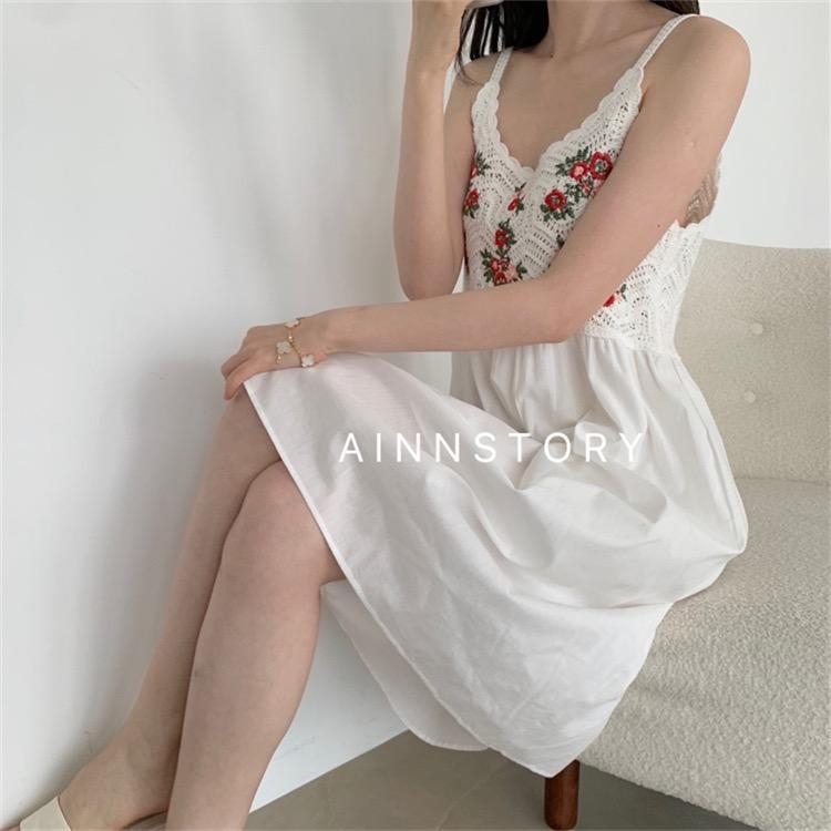 MS907 Váy đầm hai dây nữ đan móc thêu hoa đỏ đi biển