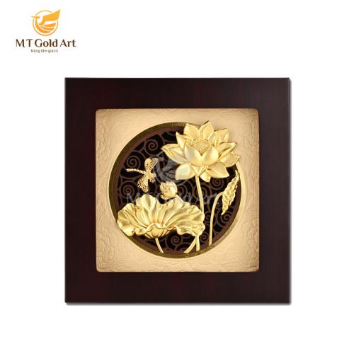 Hình ảnh Tranh hoa sen chuồn chuồn dát vàng 24k (20x20cm) MT Gold Art- Hàng chính hãng, tranh trang trí nhà cửa, quà tặng dành cho sếp, đối tác, khách hàng, sự kiện. 