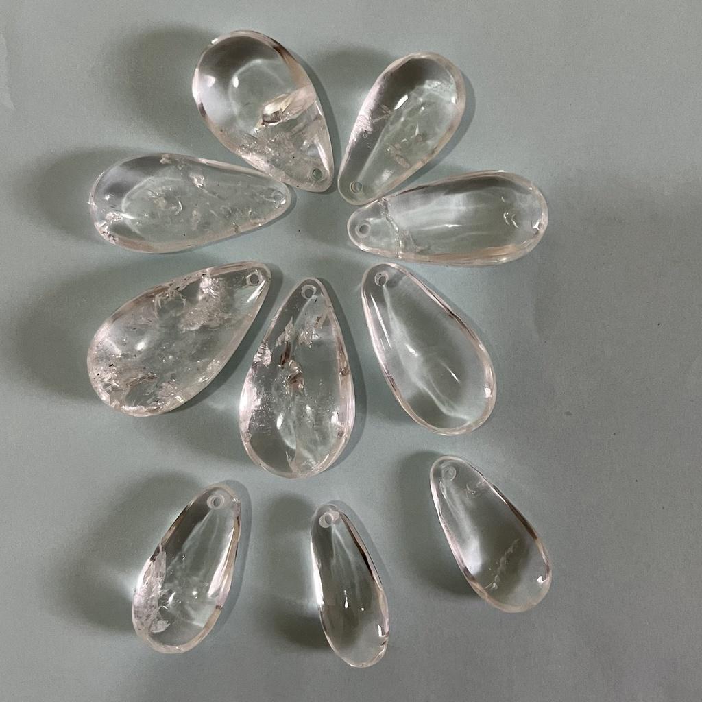 Mặt dây chuyền hình giọt nước QUARTZ thạch trắng siêu đẹp của Xưởng Chế Tác Đá Phong Thủy Mỹ Nghệ An An