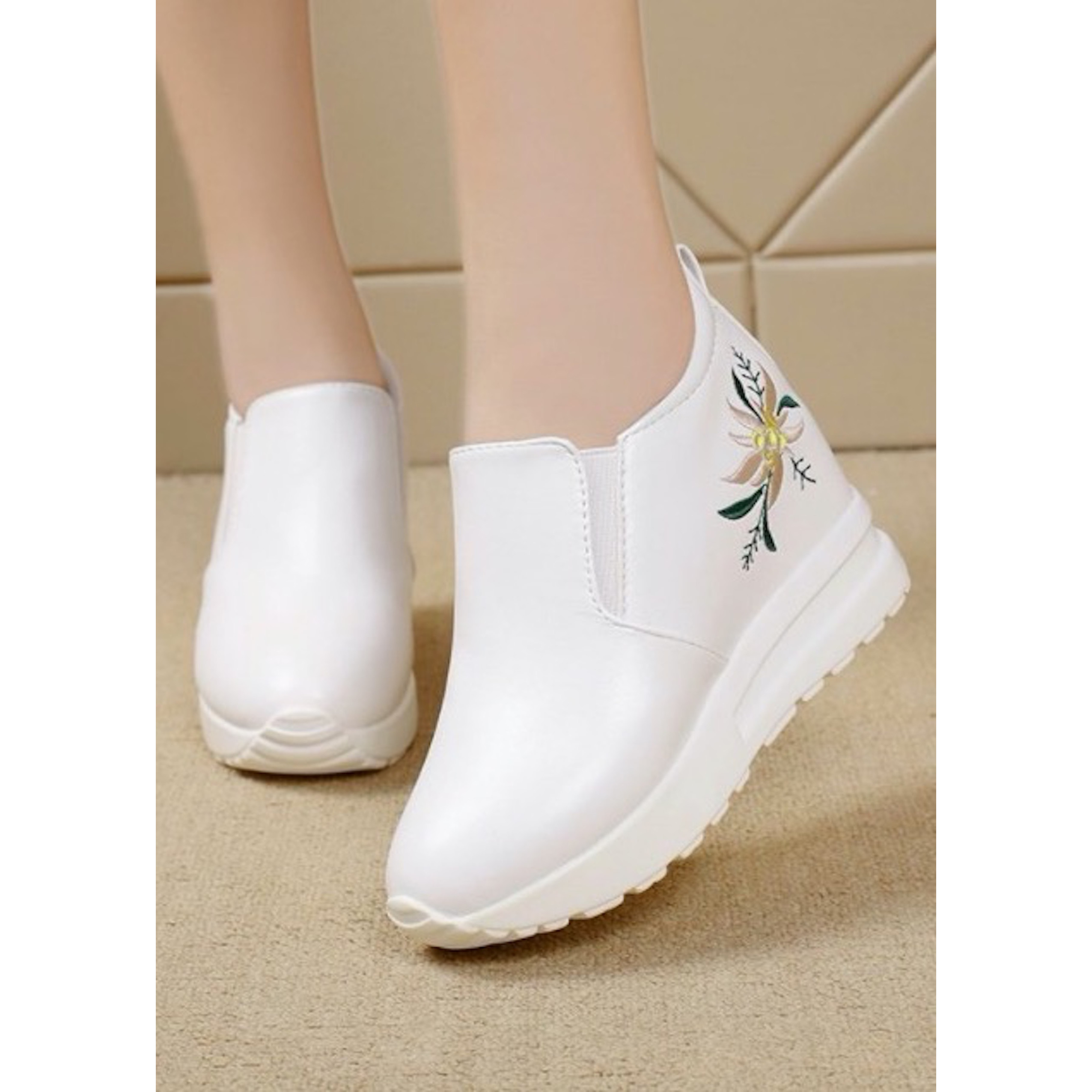 Giày slip on độn 7p da cao cấp siêu mềm SLO489202