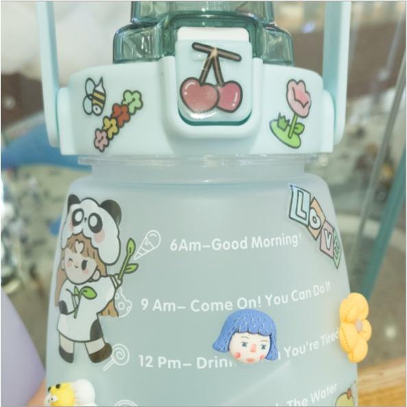 Bình Nước 1400ml Cute, Chia Vạch Khung Giờ, Nhựa Tritan Cao Cấp Với Màu 3D Siêu Chất ,Bình Nước Bụng Bự 3D TMBOOKS