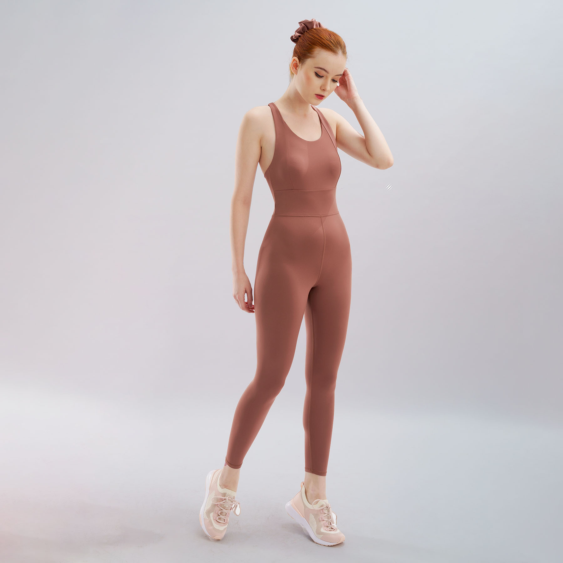 Bộ tập yoga gym Jumpsuit Hibi Sports J602 4 dây đan, size mới, màu Nâu Hạt Dẻ kèm mút ngực, chất vải cao cấp Lu Fabric