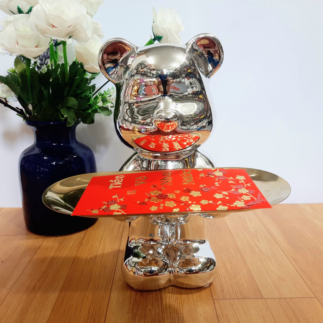 Tượng gấu Bearbrick - tượng gấu bê khay decor, Kệ để đồ hình gấu trang trí phòng khách, cửa hàng, quầy lễ tân sang trọng (cao 28cm)