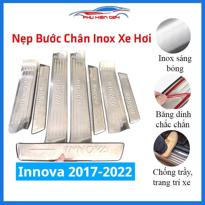 Bộ ốp bậc cửa trong ngoài nẹp bước chân Innova 2017-2018-2019-2020-2021-2022 Inox chống trầy trang trí xe