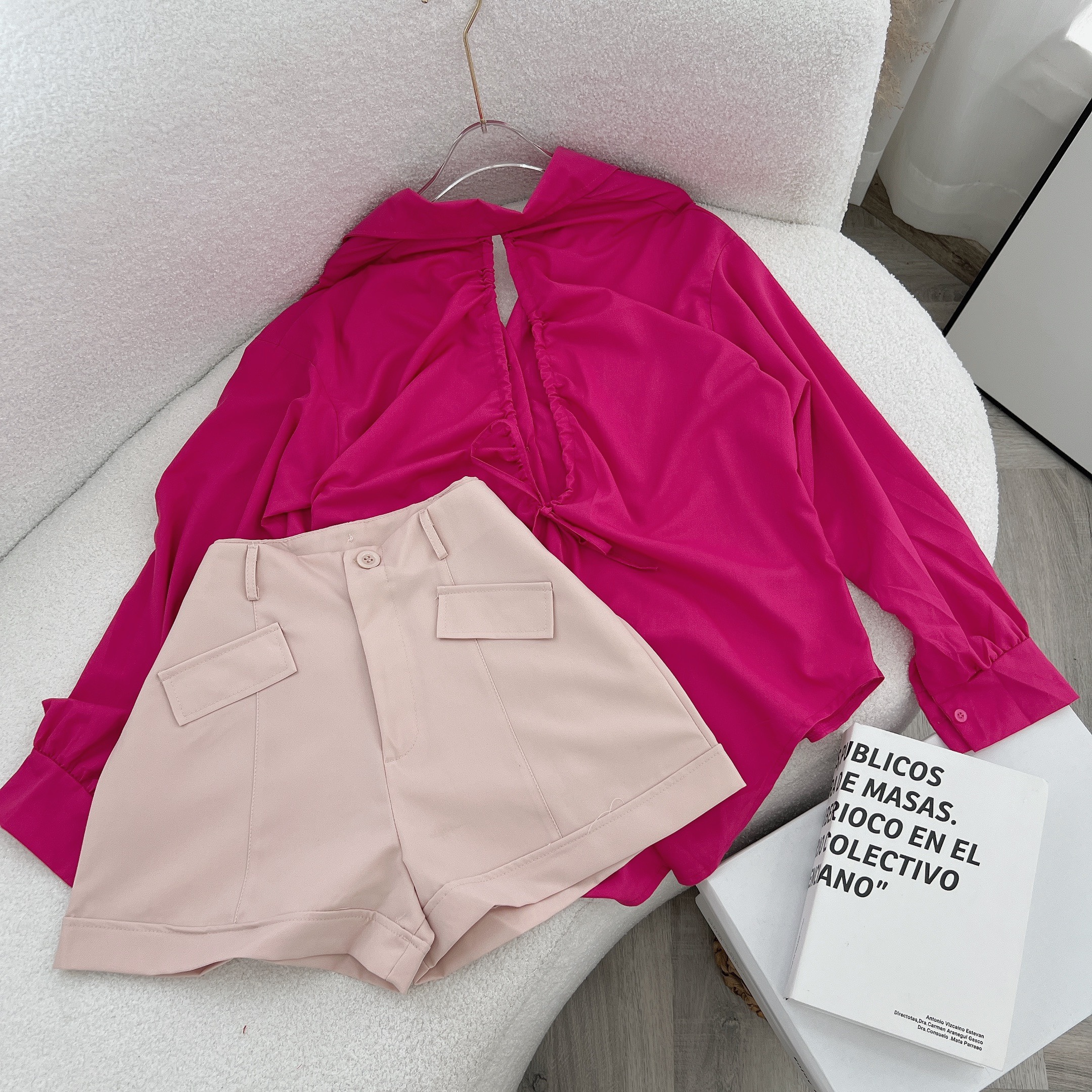 SET ÁO SƠ MI HỒNG + QUẦN SHORTS