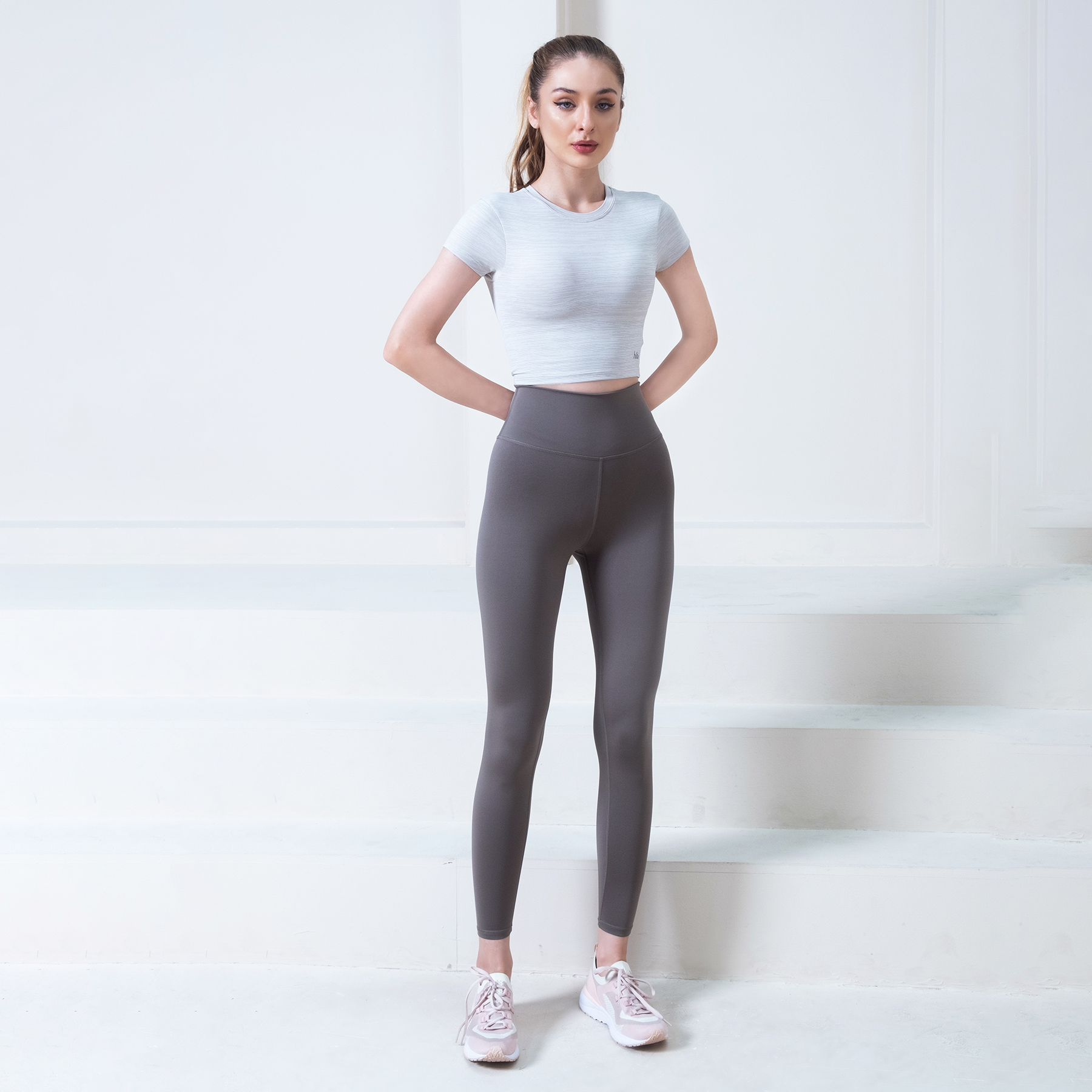 Áo croptop ngắn tay tập Yoga Gym Hibi Sports CR814 kiểu basic, kèm mút ngực