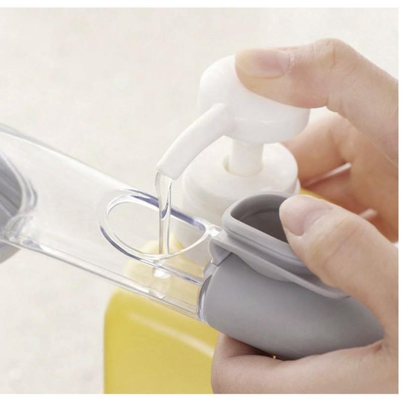 BÀN CHẢI CỌ BẾP, CỌ XOONG 2in1 CÓ BÌNH XỊT DẦU TIỆN DỤNG, CỌ RỬA SẠCH SẼ VỚI TỪNG ĐẦU CHẢI MÀ KHÔNG LO DẦU MỠ BÁM VÀO