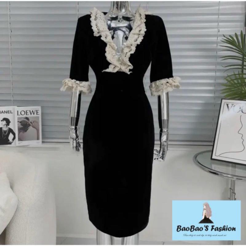 Đầm nhung cách điệu cổ V phối ren