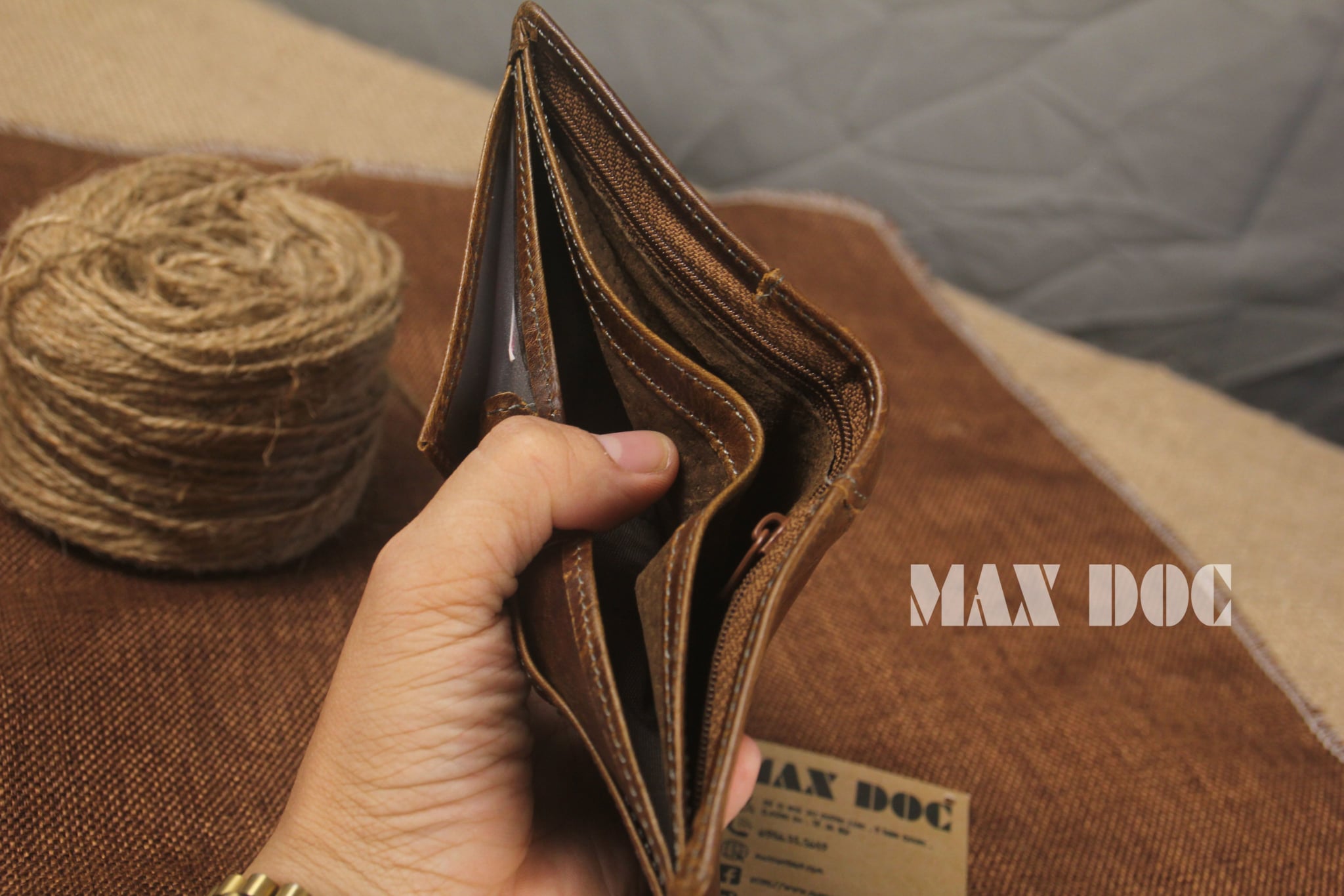 V72 Ví Da Nam Chất Liệu Da Bò, Bóp Nam Da Thật Dáng Đứng Và Dáng Ngang, Kích Thước Nhỏ Ngọn Dễ Sử Dụng