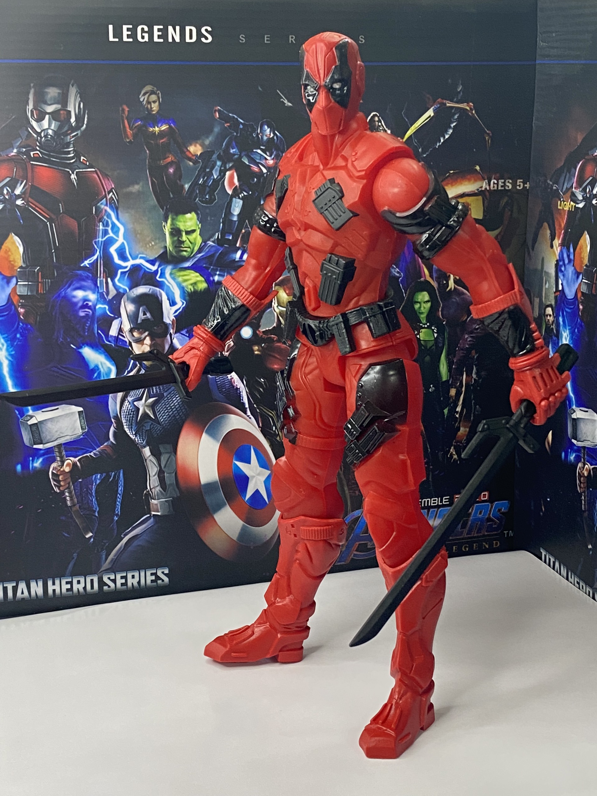 Mô Hình Biệt Đội Siêu Anh Hùng Deadpool Khớp Tay Chân Linh Hoạt, Có Đèn Và Nhạc Cao 30CM