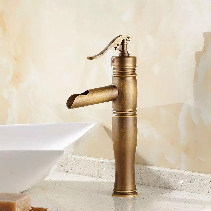 Vòi lavabo nóng lạnh cổ điển