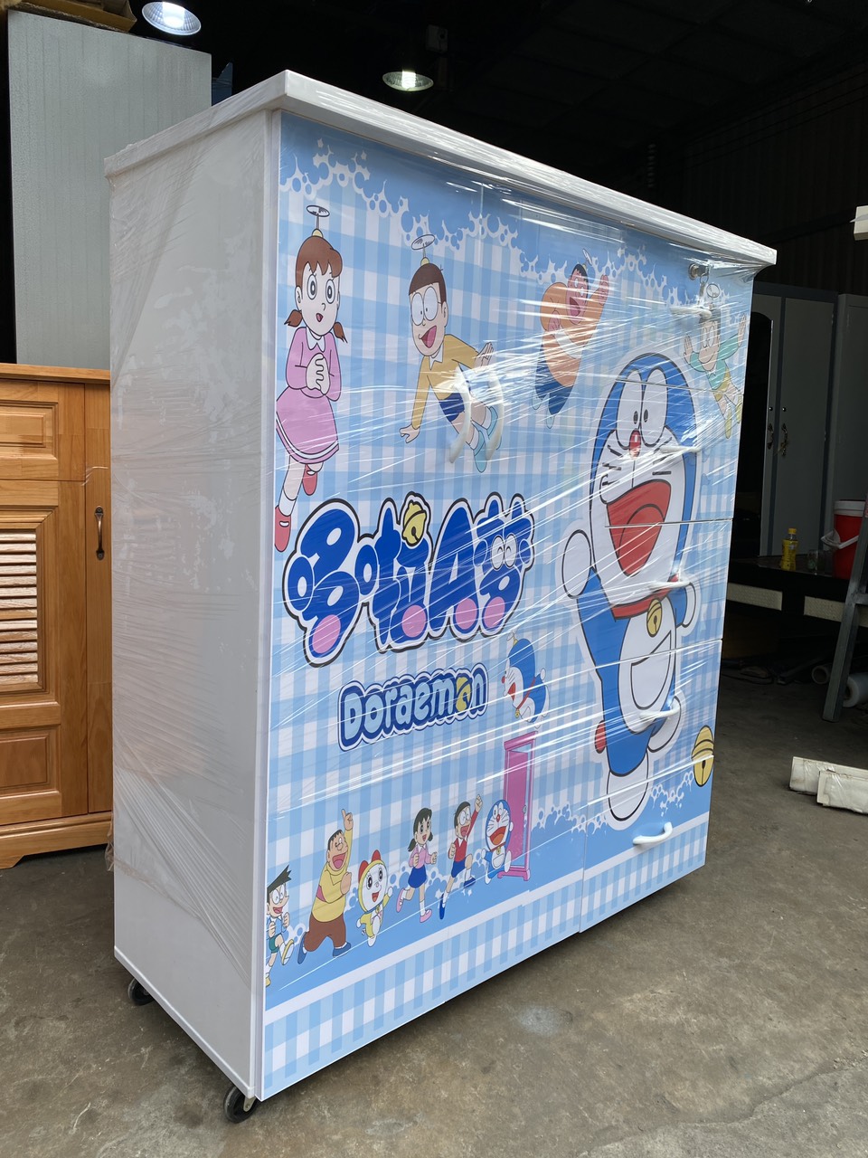 Tủ nhựa đài loan 2 cánh 5 ngăn in 3D hình  Doraemon dành cho bé