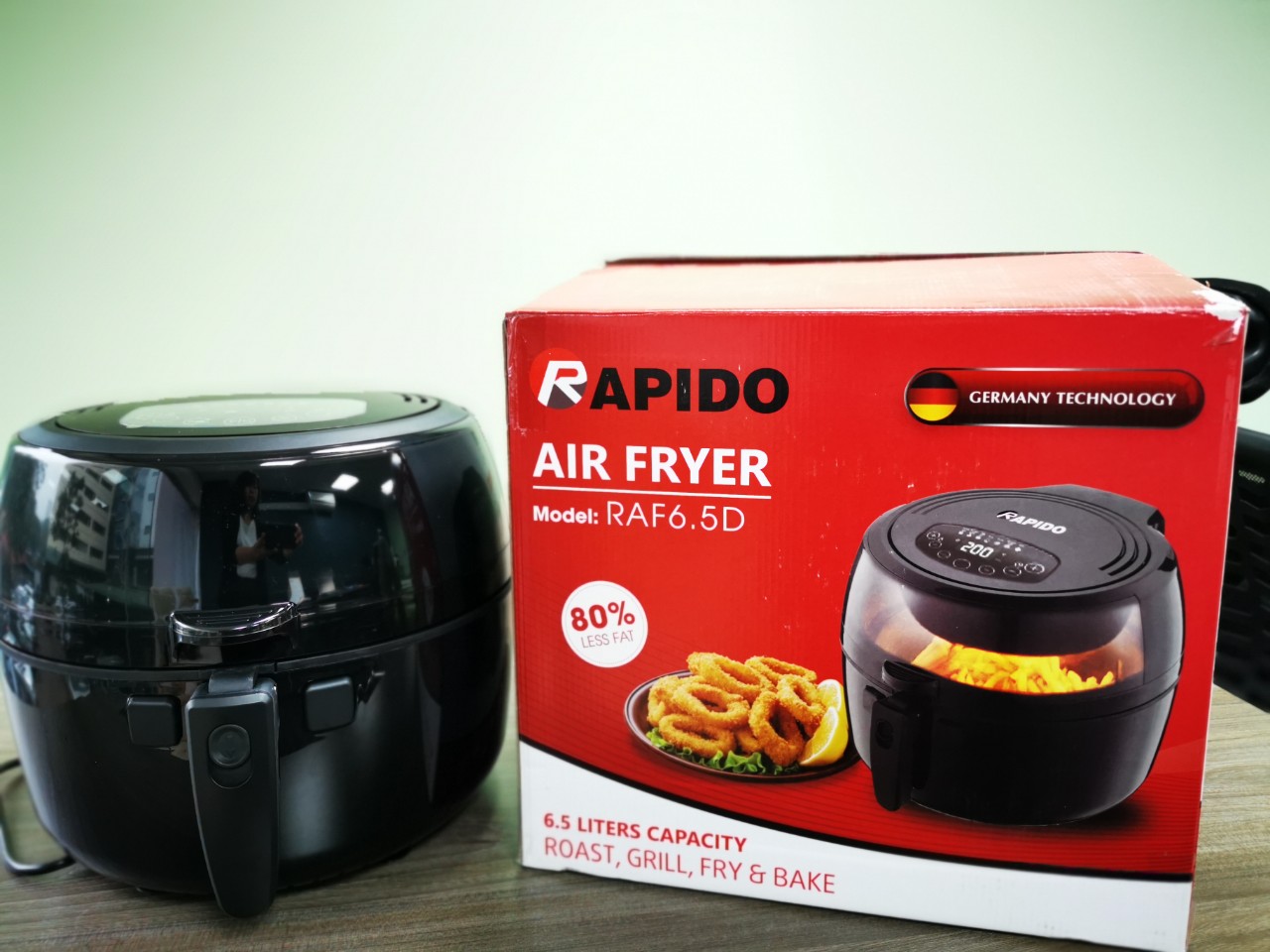 Nồi chiên không dầu RAPIDO RAF6.5D 6.5L