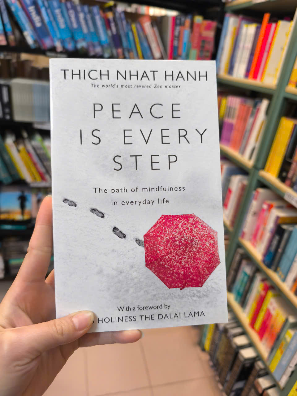 Sách - Peace is Every Step by Thich Nhat Hanh - Triết Học, Tôn Giáo tiếng Anh - Philosophy, Religion