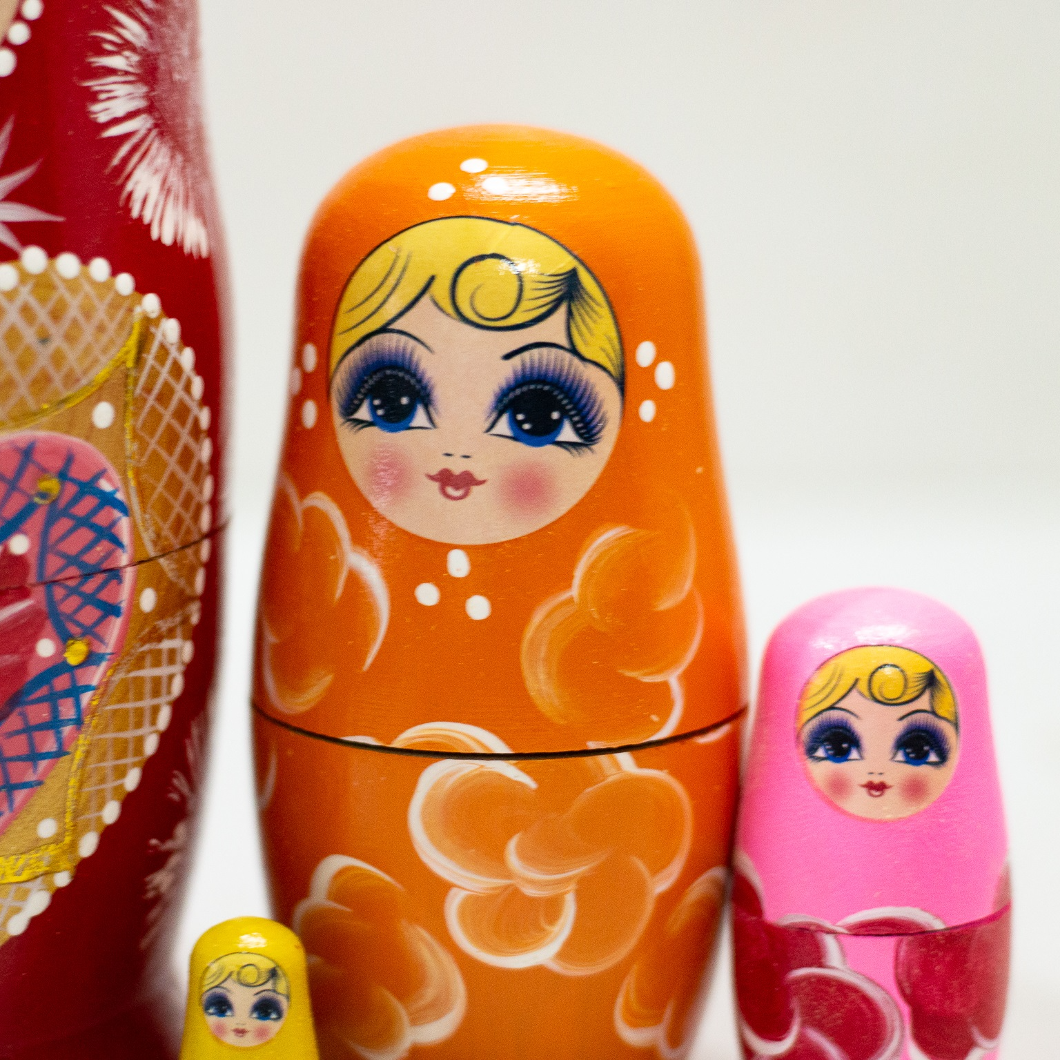 BỘ BÚP BÊ NGA MATRYOSHKA 7 LỚP CAO 18CM NHIỀU MÀU