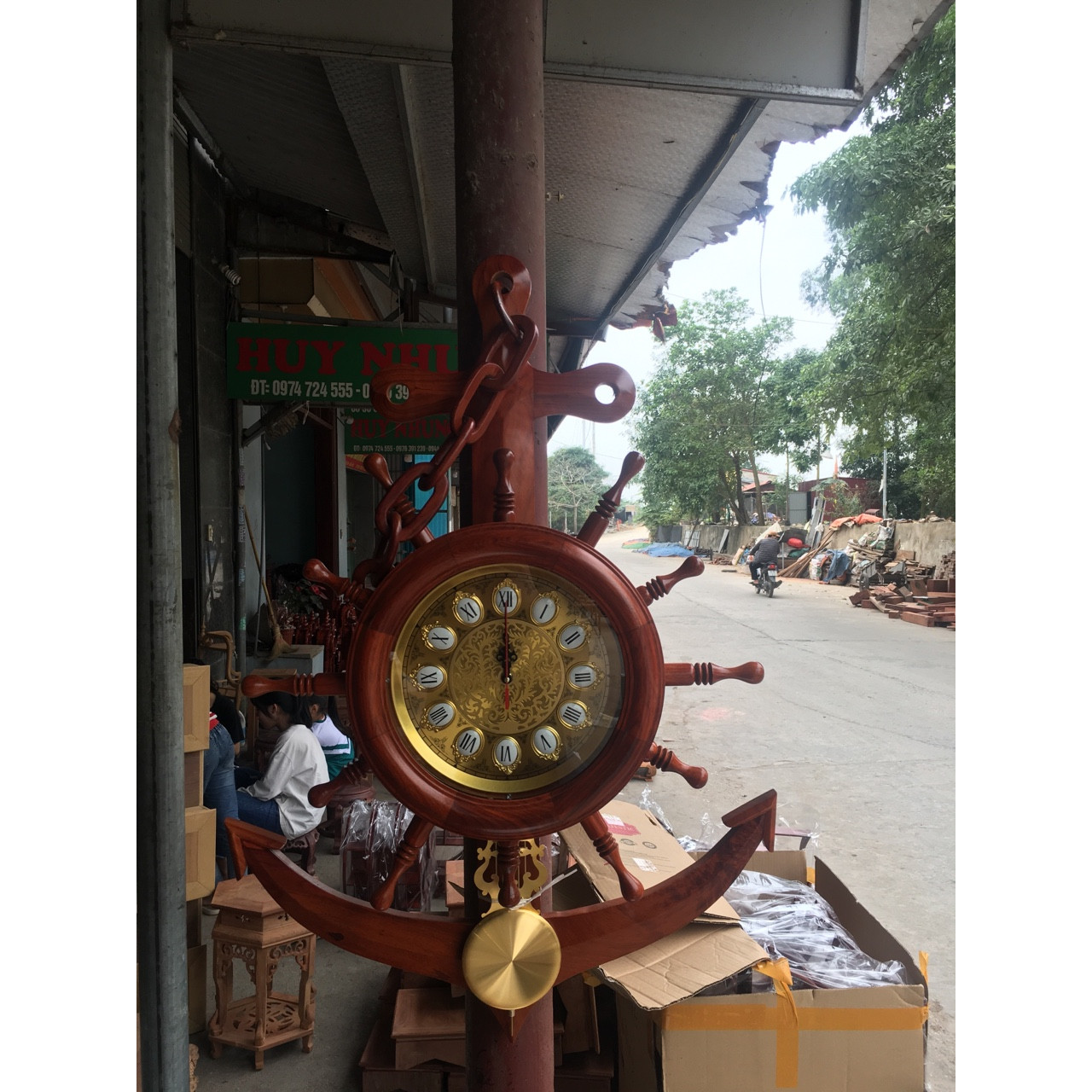 Đồng hồ treo tường gỗ hương cao cấp