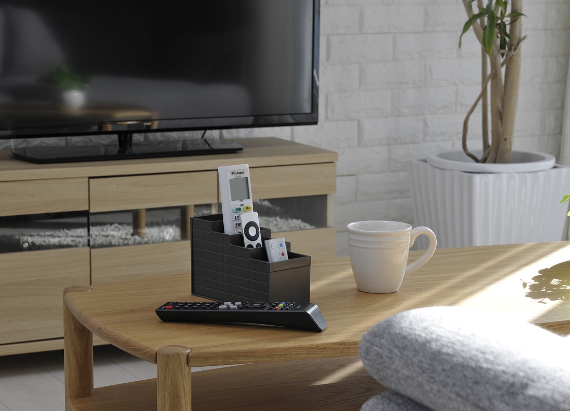 Ống đựng remote, vật dụng 4 ngăn
