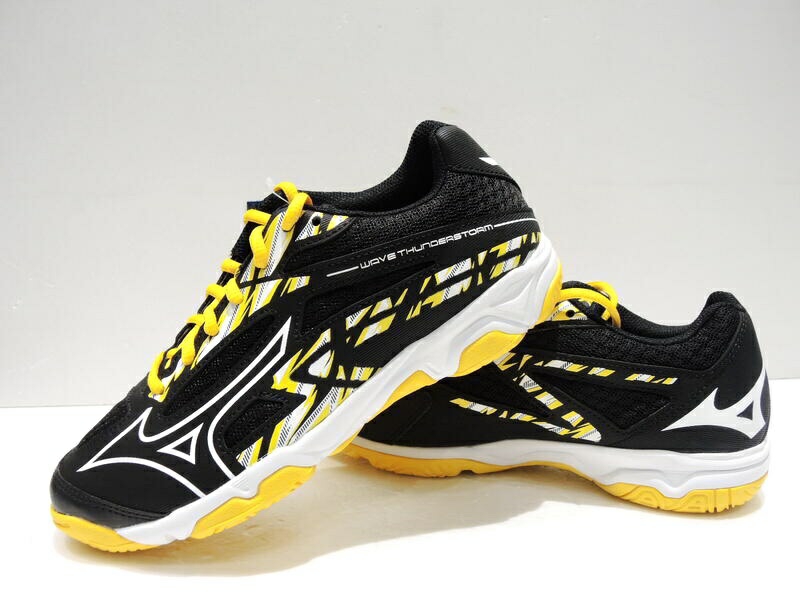 Giày thể thao cầu lông chính hãng MIZUNO WAVE THUNDERSTORM mẫu mới dành cho cả nam và nữ- tặng tất thể thao bendu chính hãng