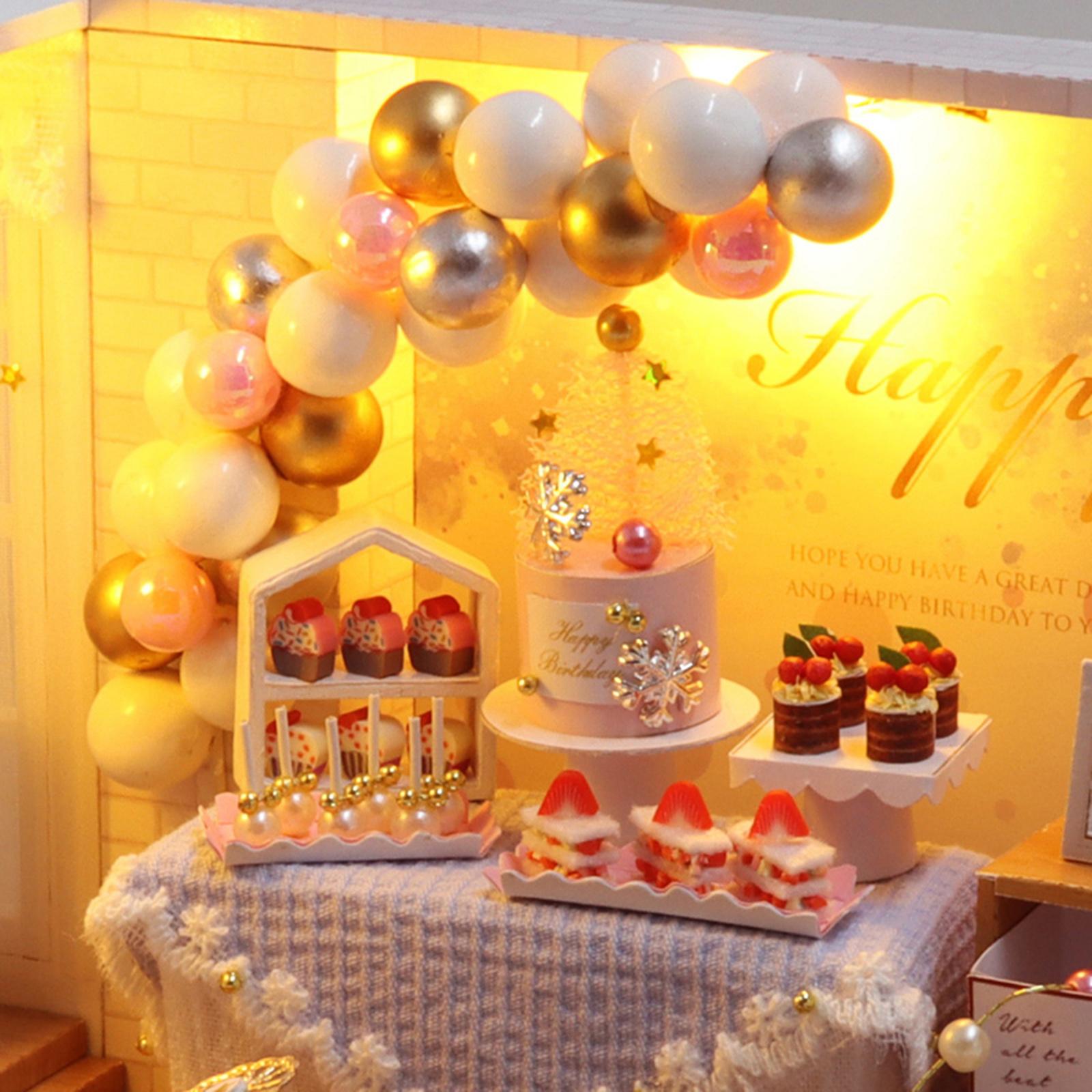 Dolls House & Dust Proof & LED Light Creative Room Toys for Little Children Gift