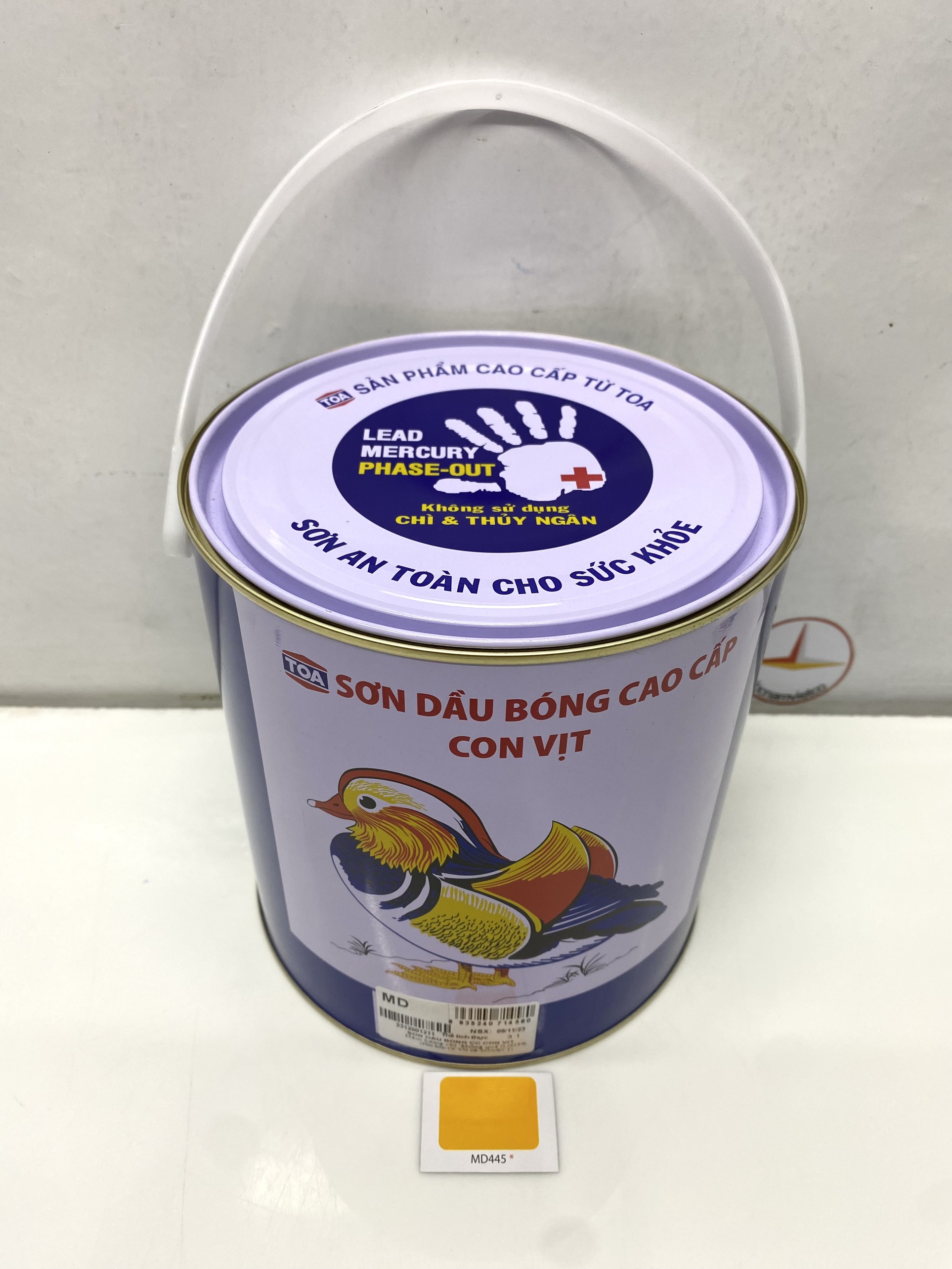 Sơn dầu cao cấp TOA Con Vịt màu vàng MD 445 _ 3L